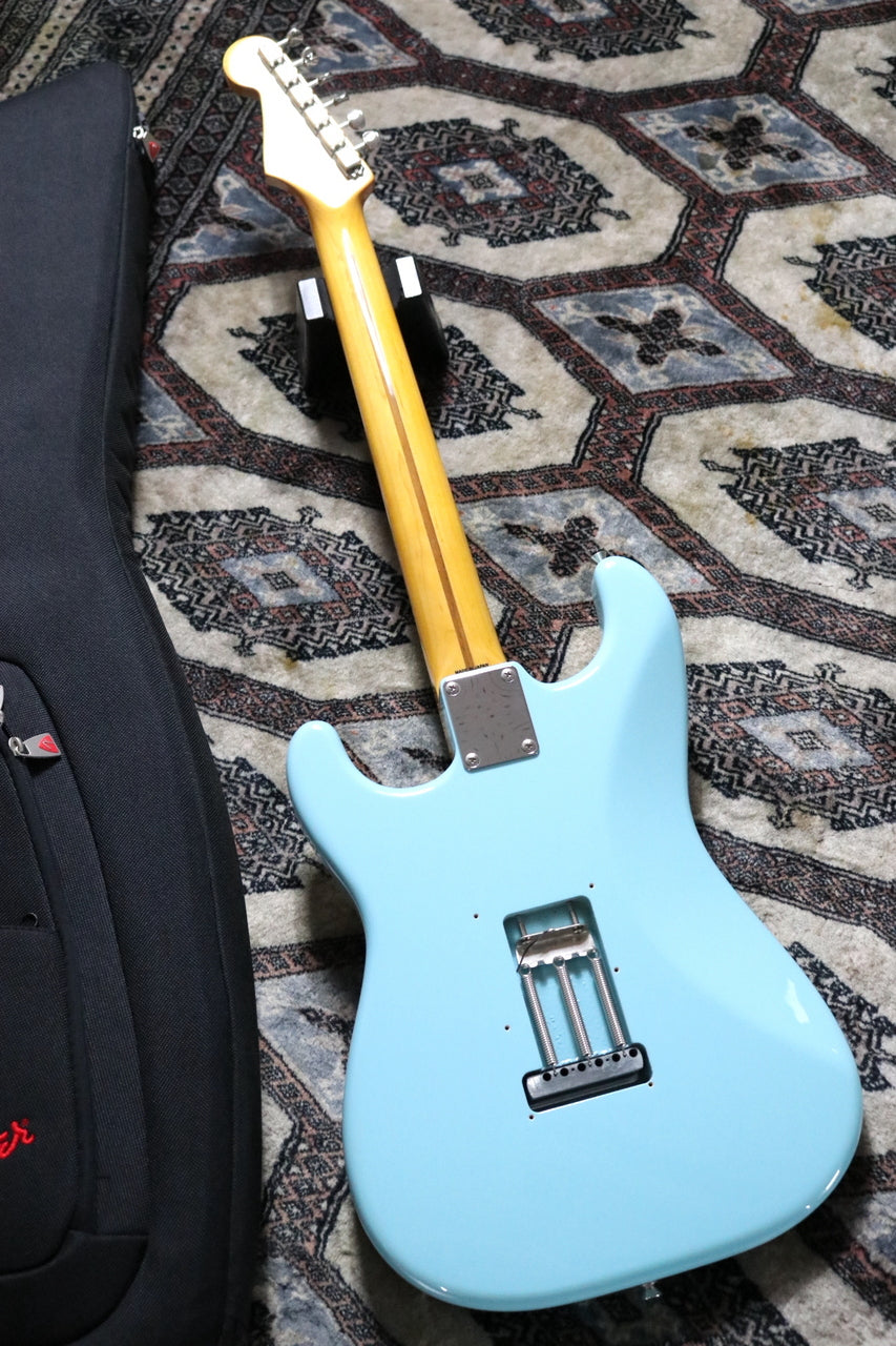 Fender Japan Speshia l sH St ra and s r ph B u 2012 lol/ Monty’s Retroll Win d s H set