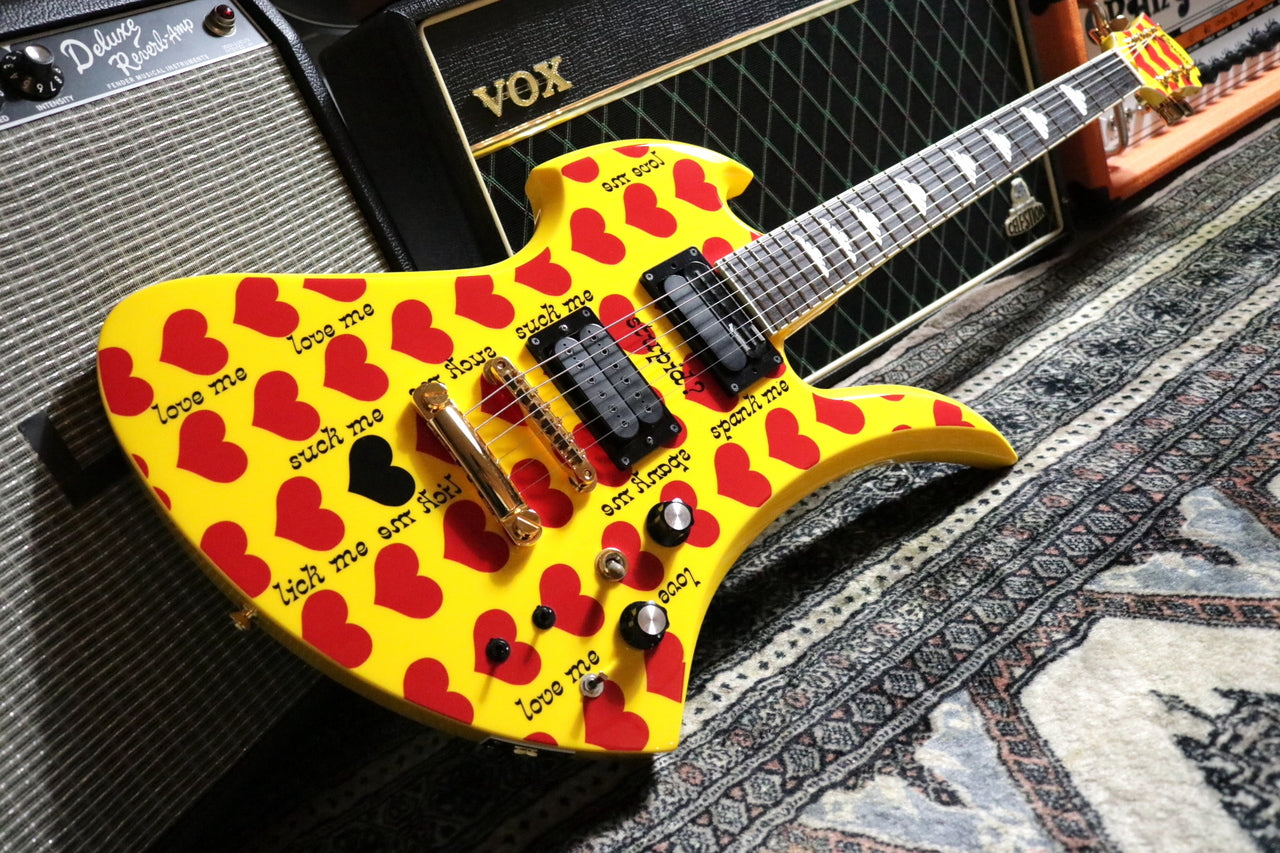 Burny MG-145S HY Yellow Heart (hide Signature Model)