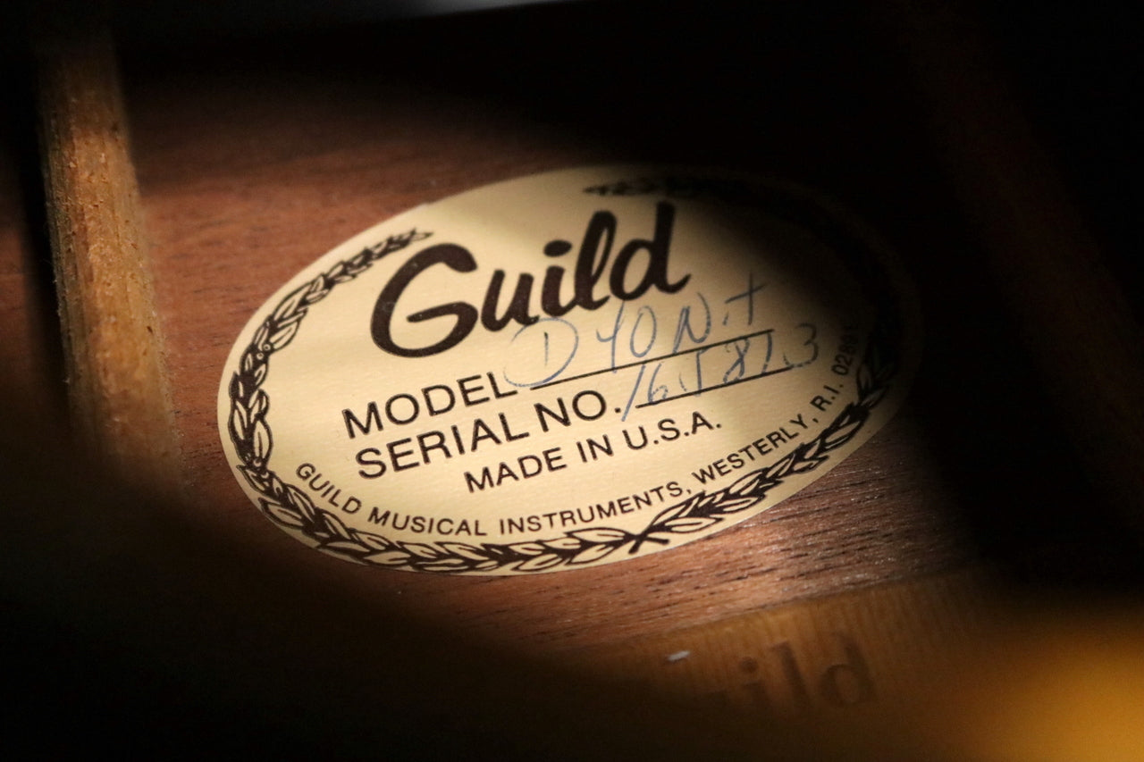 GUILD D-40 NT 1977