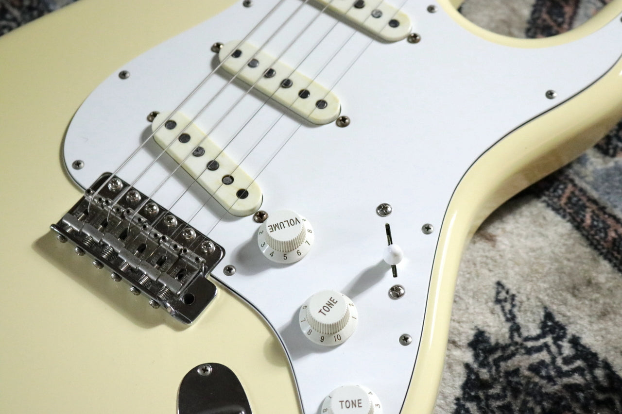 Fender Japan ST62-650 VWH lol/ It's Eric lol St et al. s r Pic ps sett
