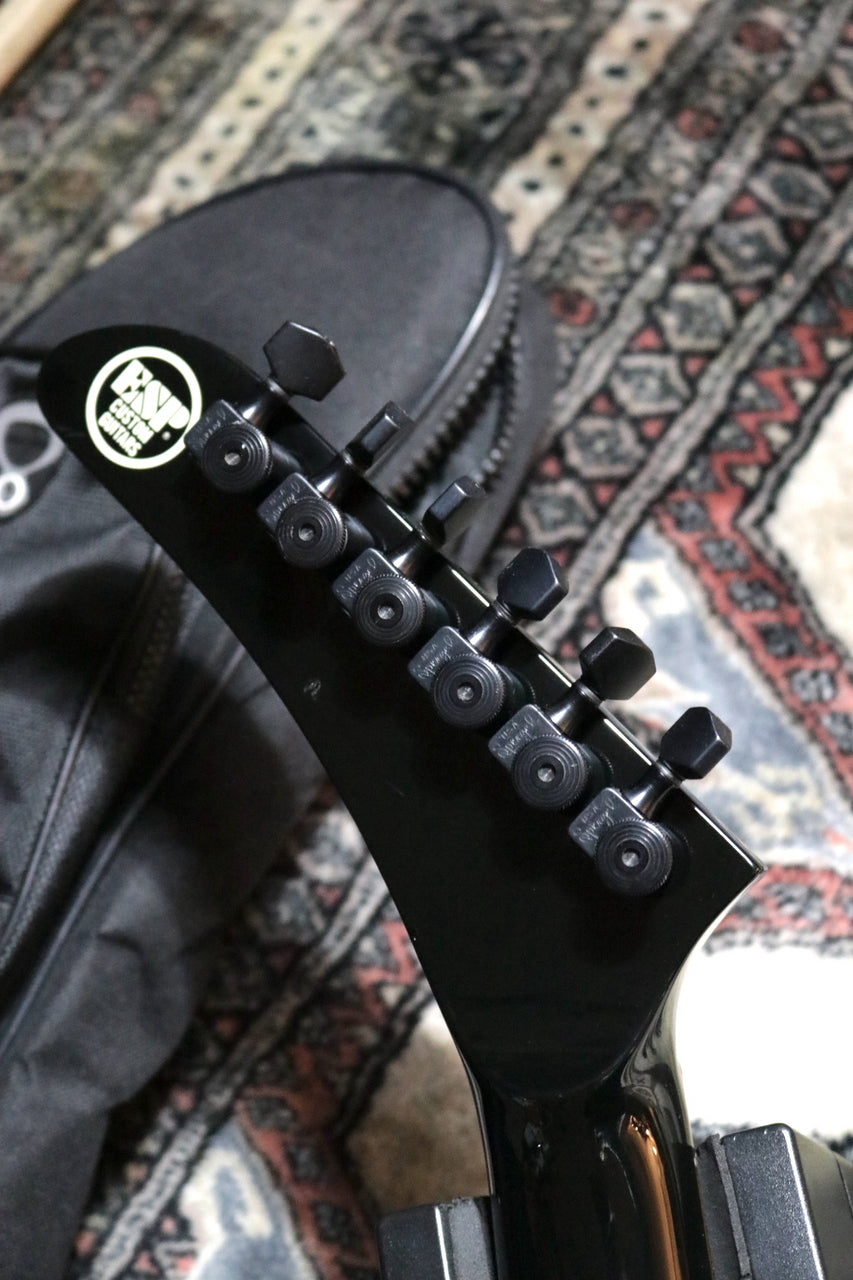 ESP JH-2 (James Hetfield Diamond Plate Explorer) Limited Model