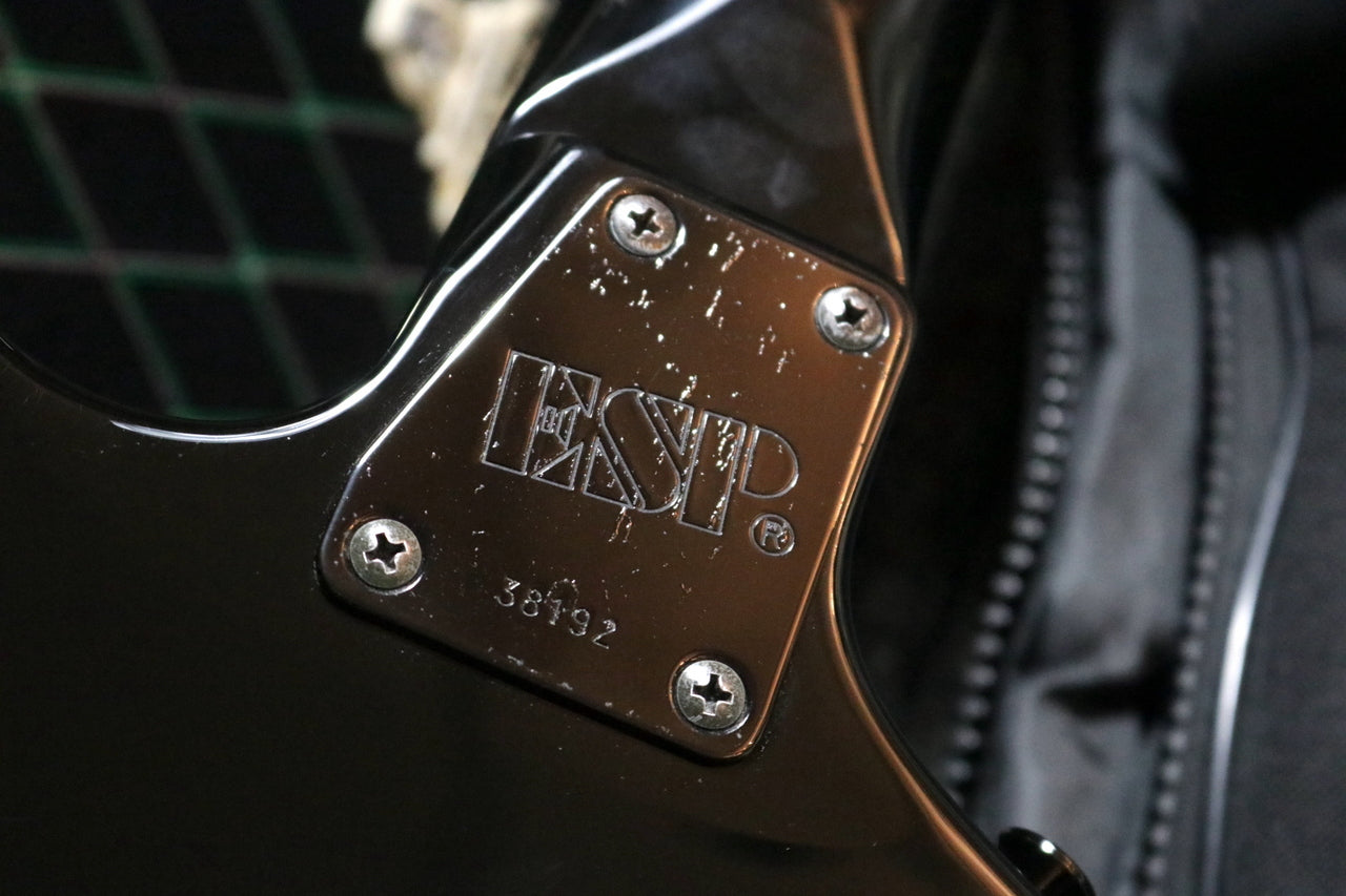 ESP JH-2 (James Hetfield Diamond Plate Explorer) Limited Model