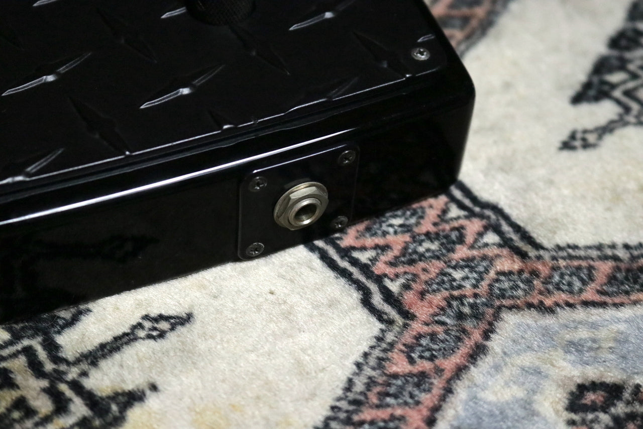 ESP JH-2 (James Hetfield Diamond Plate Explorer) Limited Model