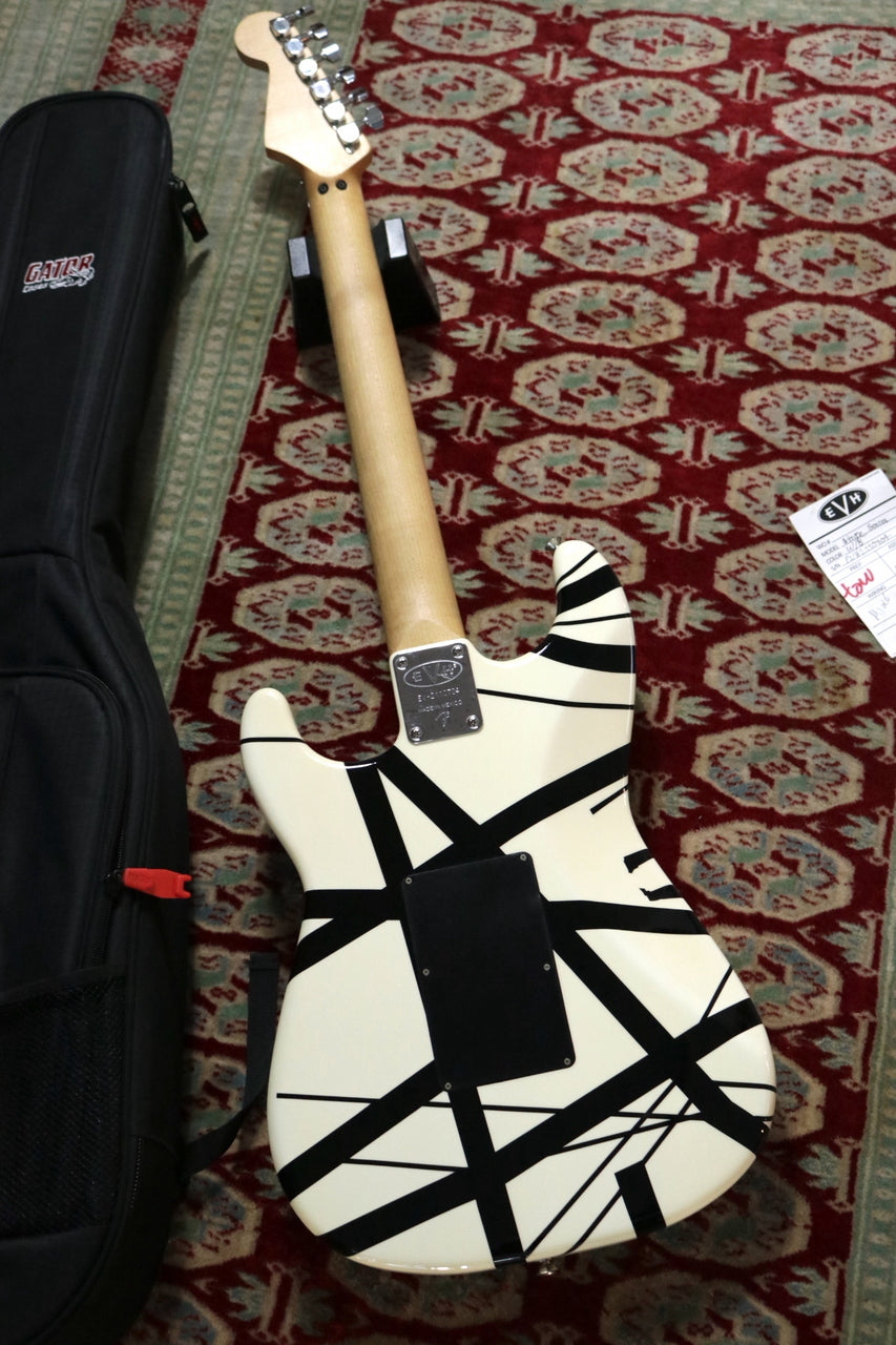 EVH St Repe d Series White Whith Back St Repes 2022
