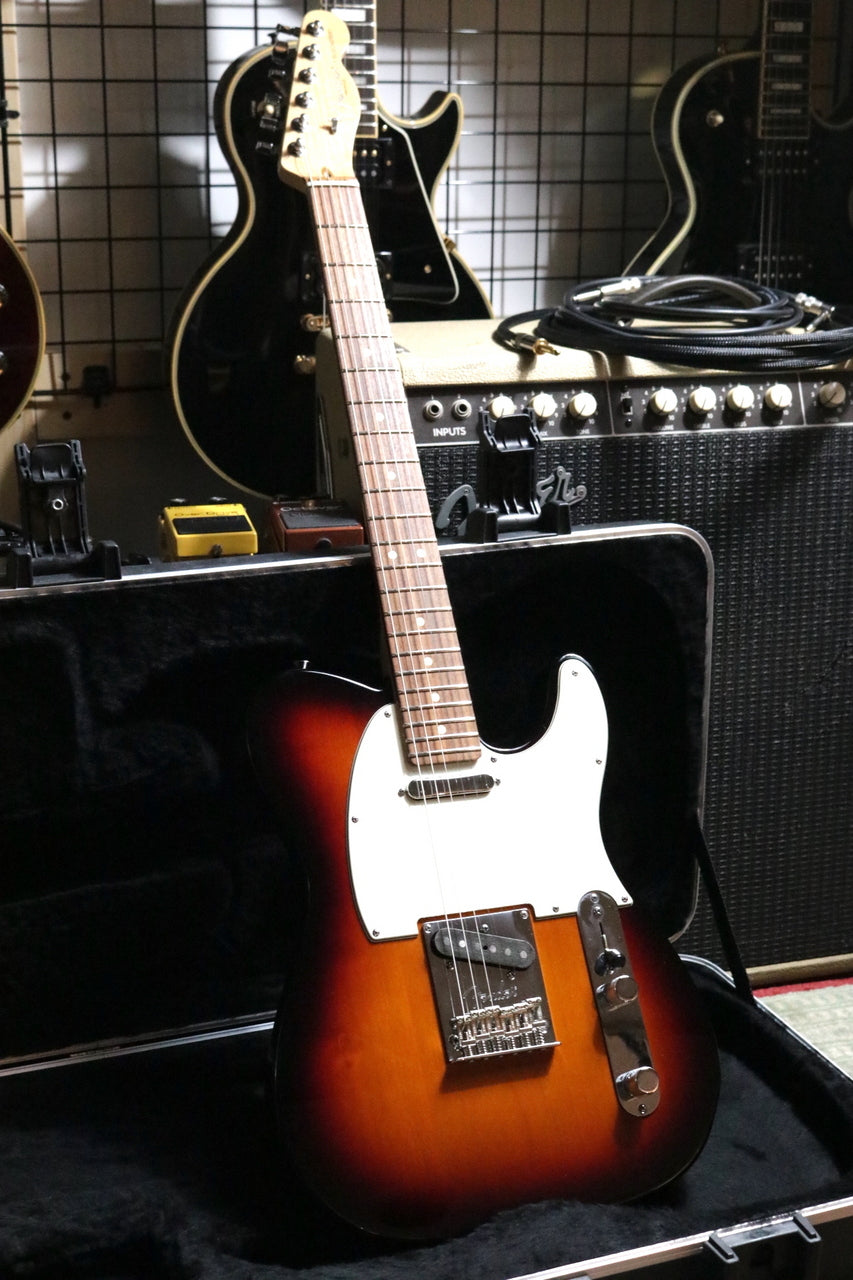 Fender Amerikan S-tandard Teka S-t-r Uploaded 3CS/R 2012