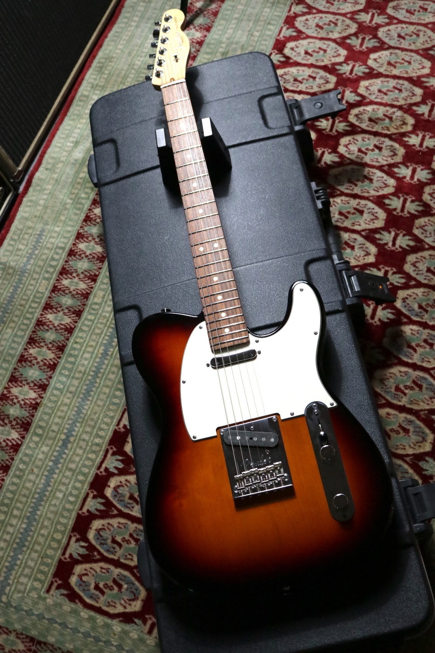 Fender Amerikan S-tandard Teka S-t-r Uploaded 3CS/R 2012