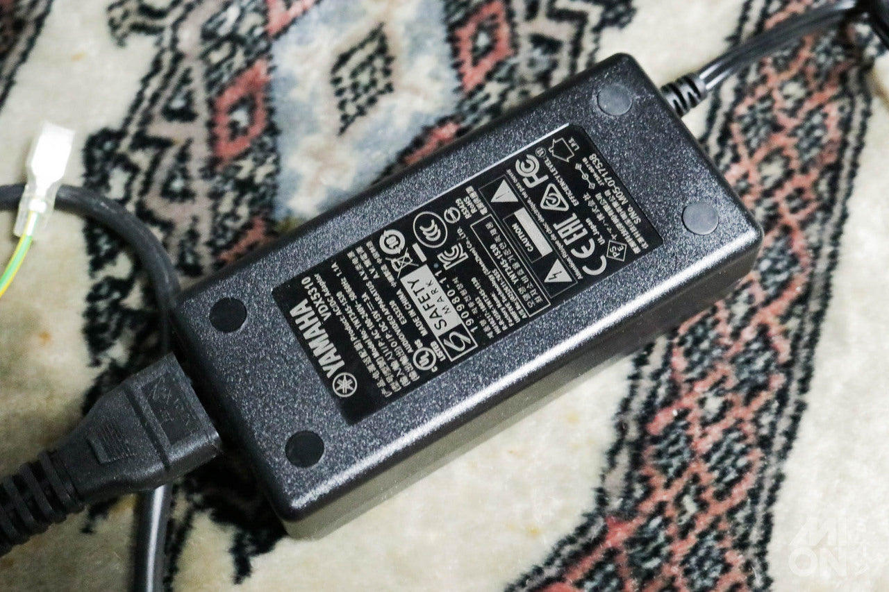 YAMAHA THR5 compact guitar amp small amp