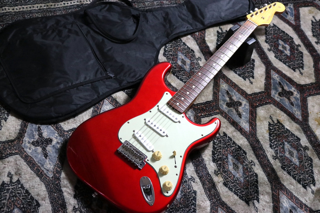 Fender Japan ST-62 Kandy Ahpee d lol/ Monty’s Ful Monty St et ra and so r