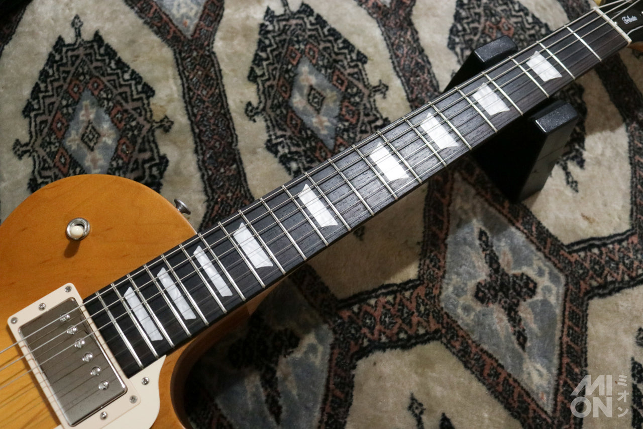 Gibson Les Paul Tribute Satin Honeyburst 2023