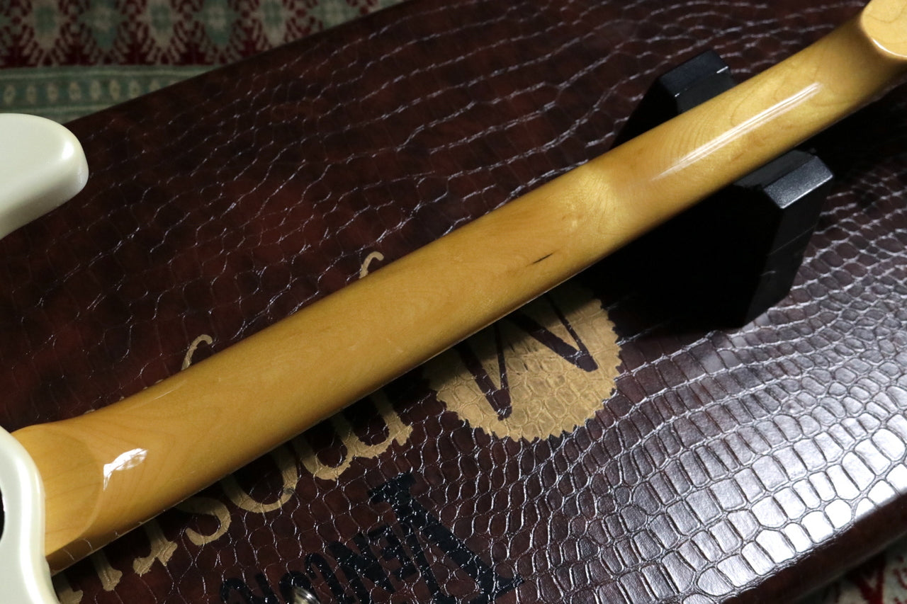 Mosrite Ventures Model Pearl White #1X99