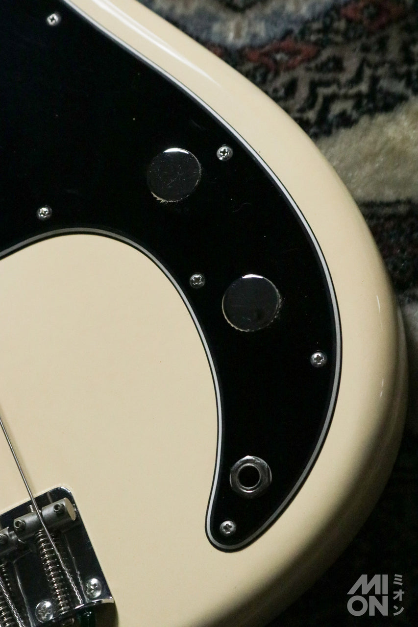 Fender Japan Precision Bass PB70-70US