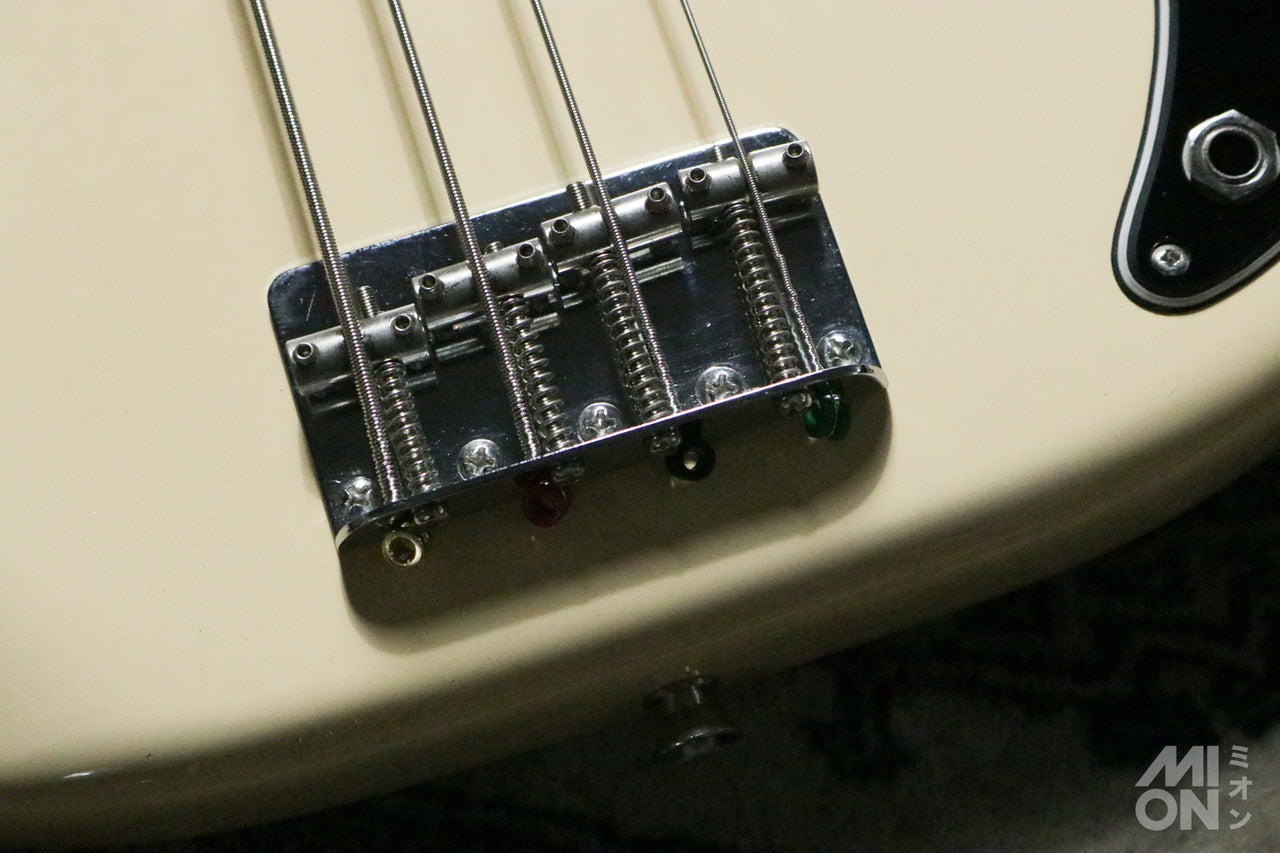 Fender Japan Precision Bass PB70-70US