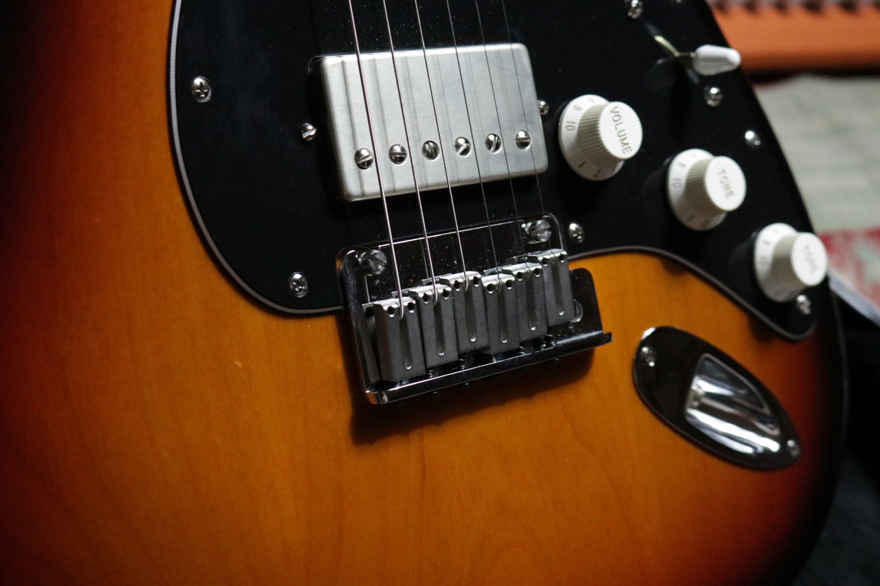 Fender American Standard Stratocaster SSH 2001 w/ Monty's Guitars Full Monty Pickups SSH Set