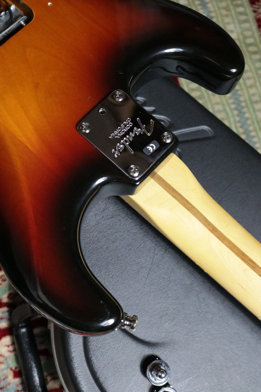 Fender American Standard Stratocaster SSH 2001 w/ Monty's Guitars Full Monty Pickups SSH Set