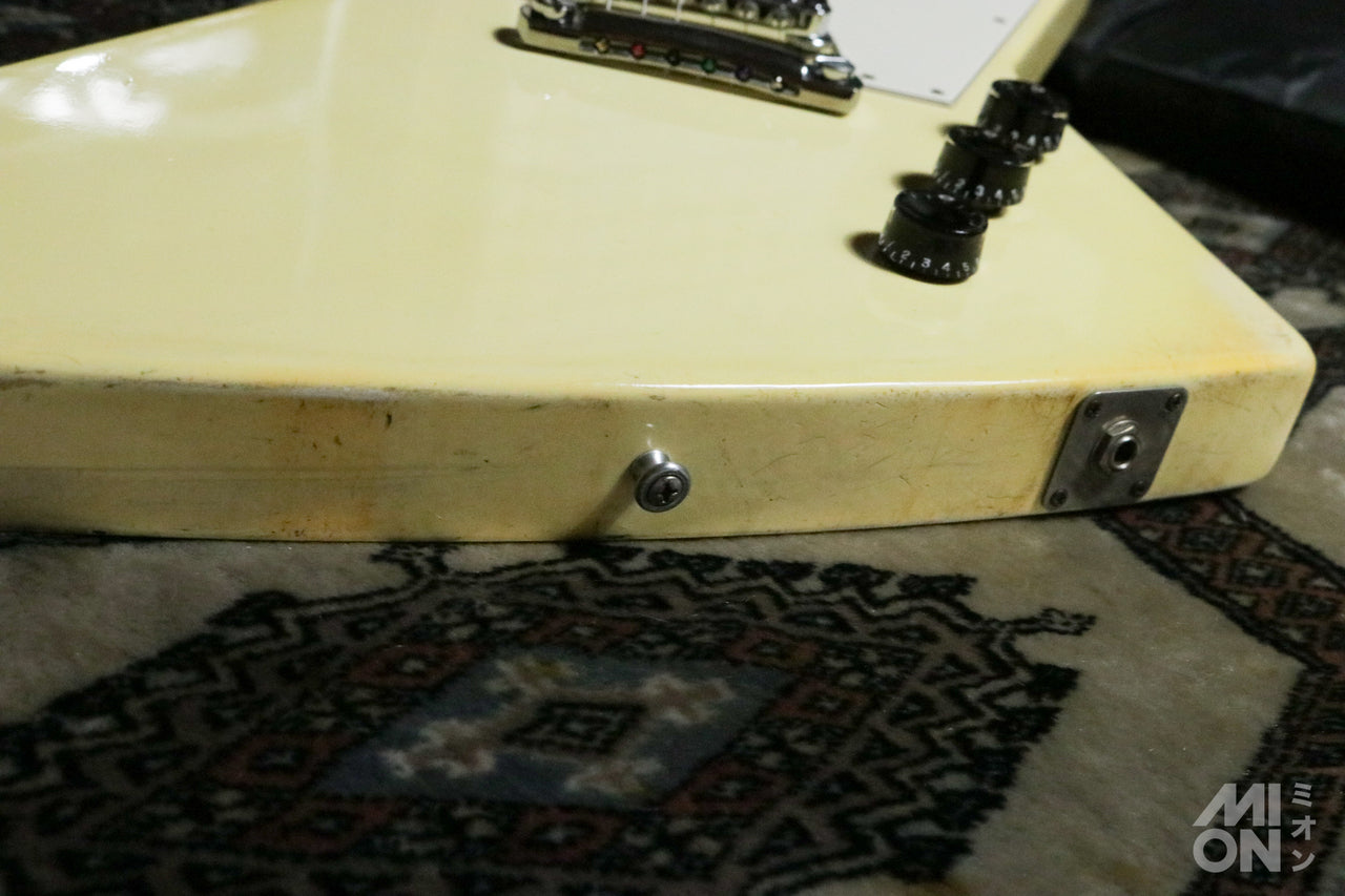 Gibson Explorer 1991 Alpine White w/ Seymour Duncan Pickups