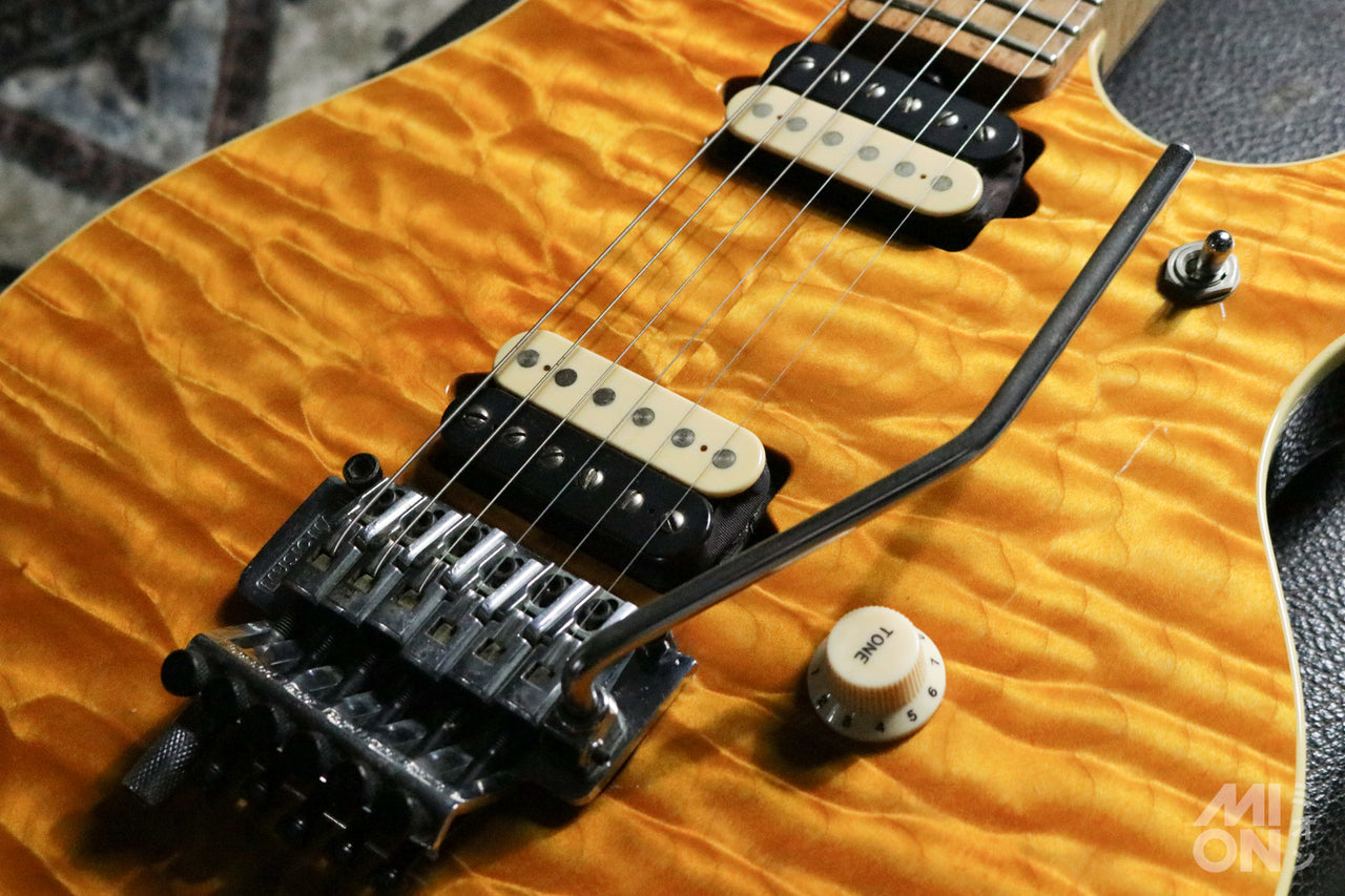 MUSIC MAN EVH Trans Gold 1993 Model w/ Terry Rogers Guitars Special Paperwork Document