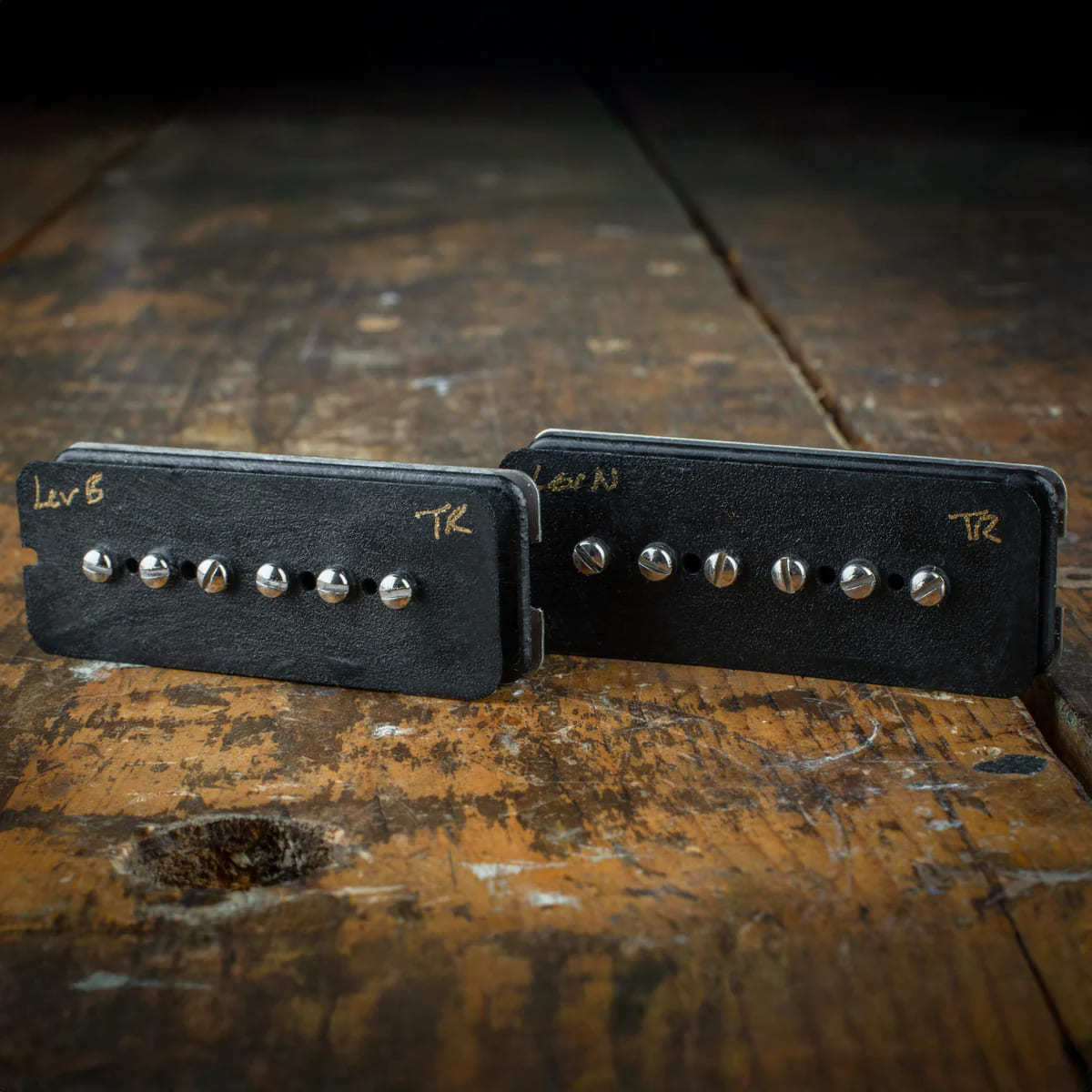 Monty's Guitars Leviathan P90 Soapbar Black Pickups Set
