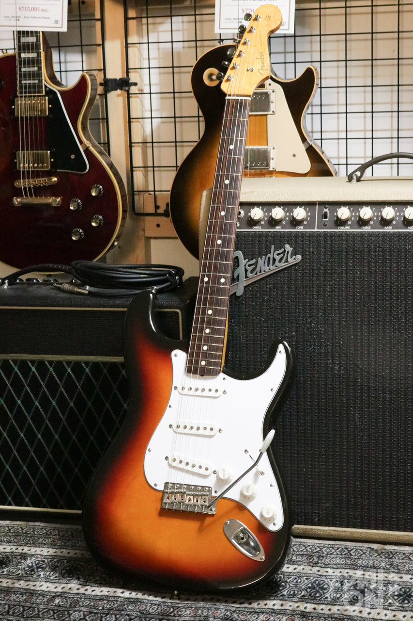 Fender Japan ST-62 Sunburst #P027036