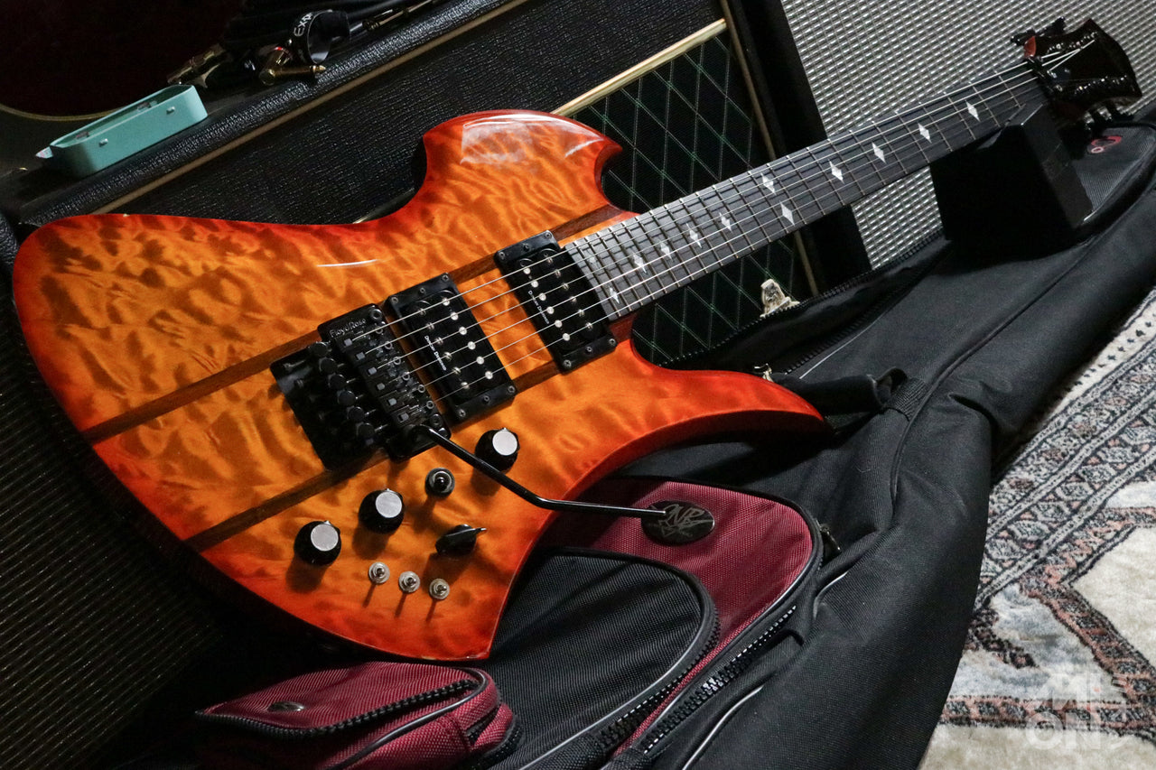 B.C.Rich Mockingbird ST Trans Honey Burst 2008