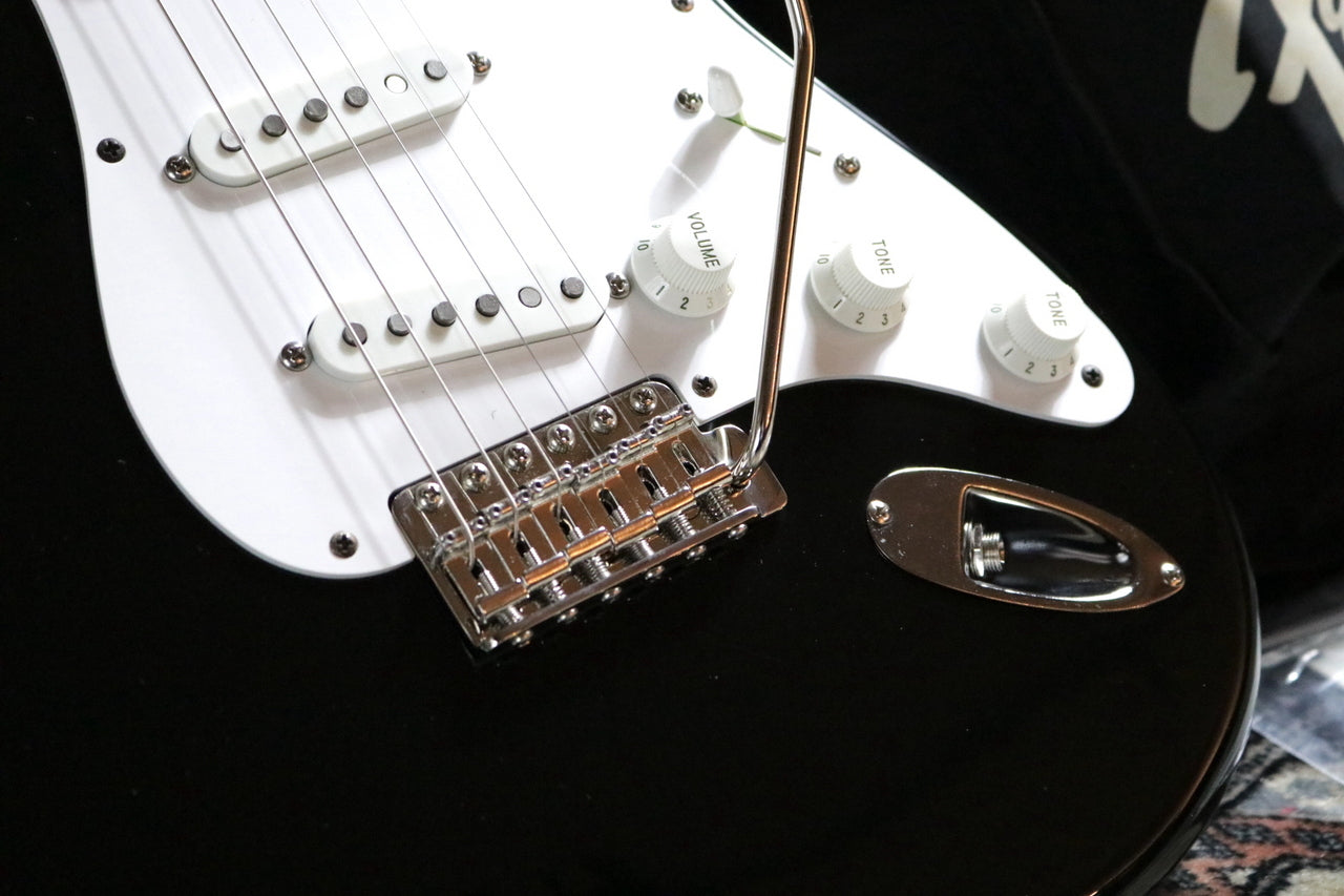 Fender Japan Stratocaster Black w/ Monty's Guitars '54 Stratocaster Pickups Set