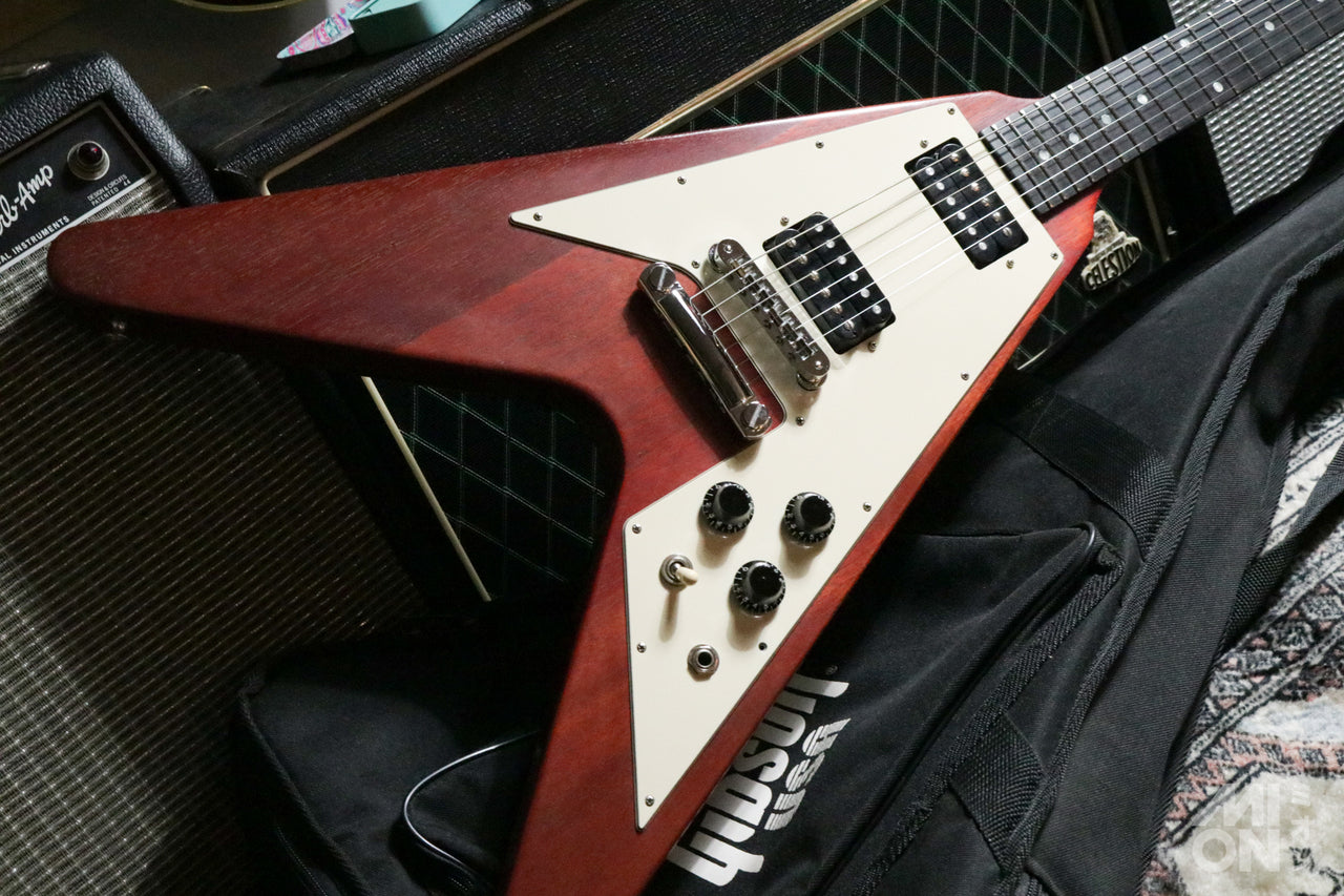 Gibson Flying V Faded Worn Cherry 2004