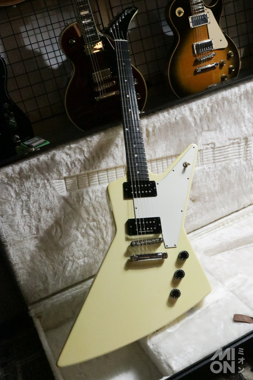Gibson Explorer Classic White 2008 w/ Seymour Duncan Pickups