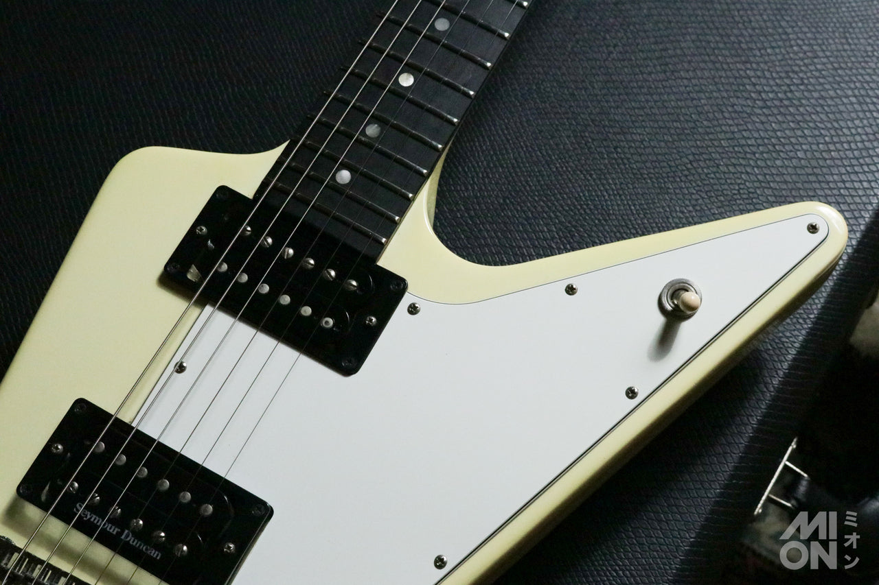 Gibson Explorer Classic White 2008 w/ Seymour Duncan Pickups