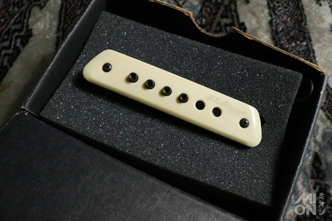 L.R.Baggs M1 Passive Soundhole Pickup