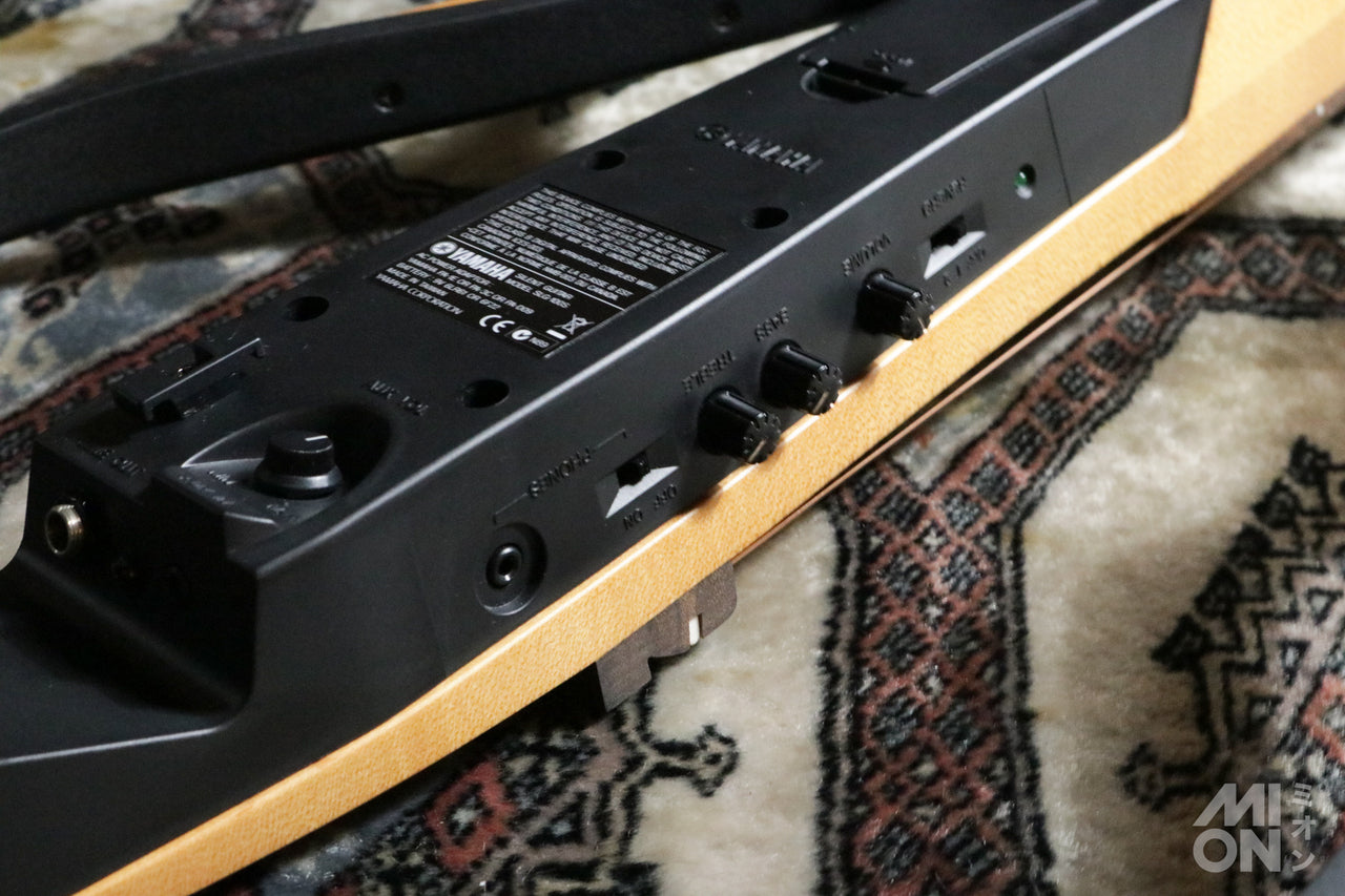 YAMAHA SLG100S (silent guitar)