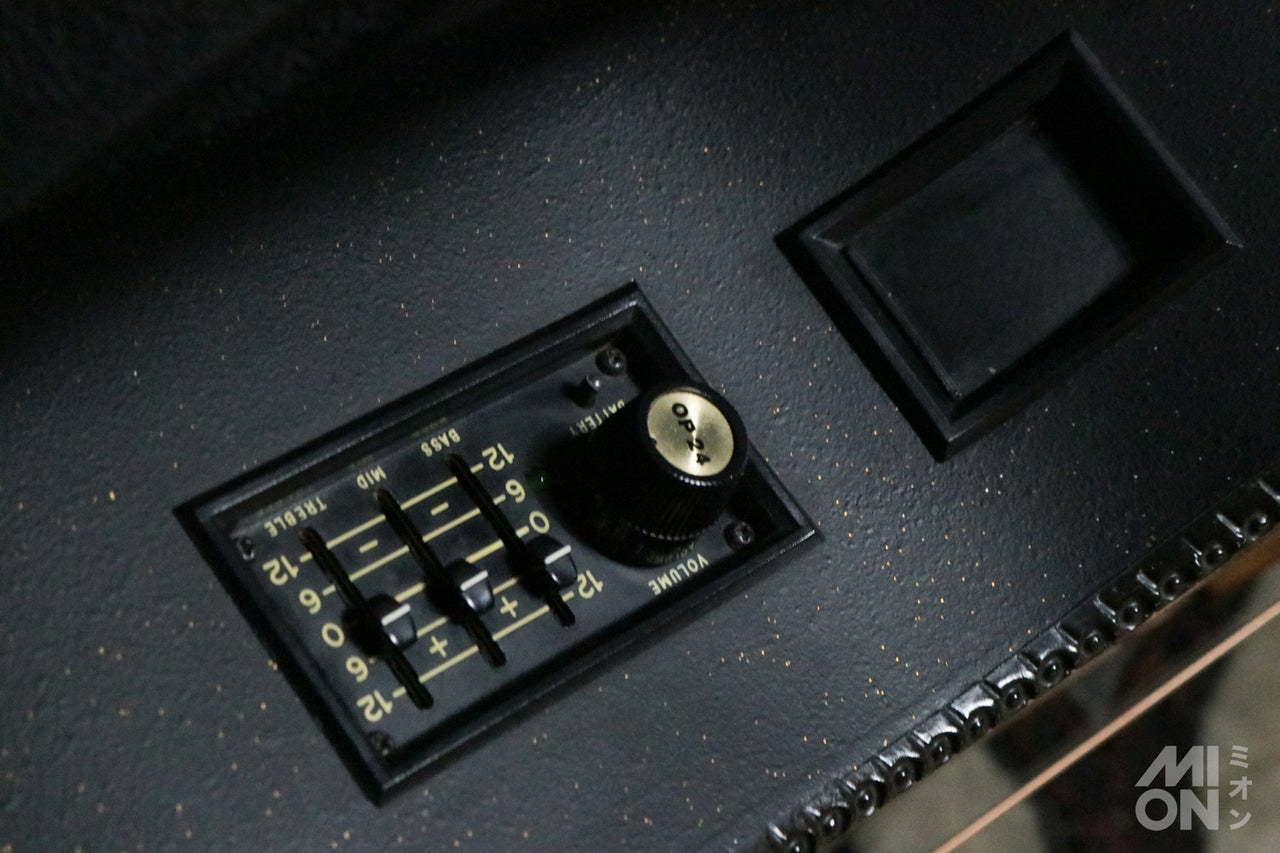 Ovation Super Adamas 1587-7 Reverse Beige Burst 1993