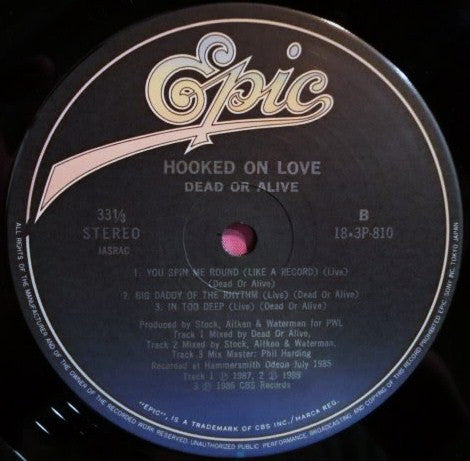 Hooked On Love = フックト・オン・ラヴ