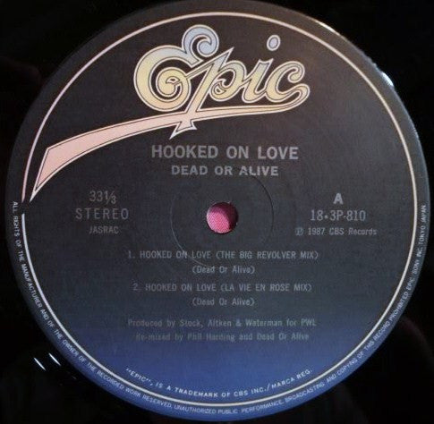 Hooked On Love = フックト・オン・ラヴ