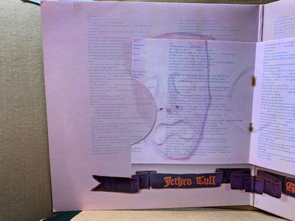 A Passion Play = パッション・プレイ