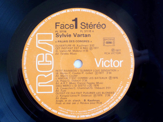 Au Palais Des Congres