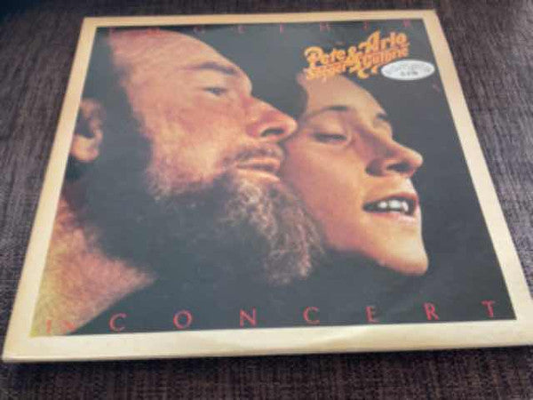 Pete Seeger & Arlo Guthrie Together In Concert