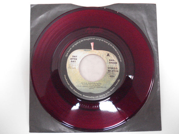 デイ・アフター・ディ = Day After Day