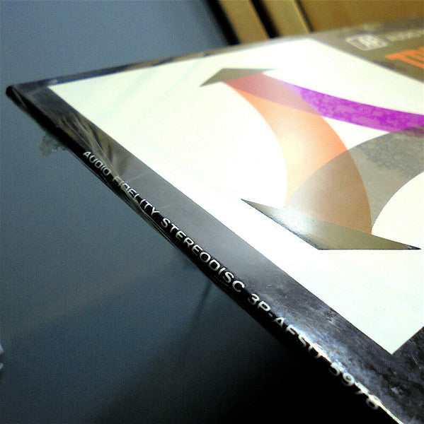 Triple Play Stereo Pop + Jazz = Swing