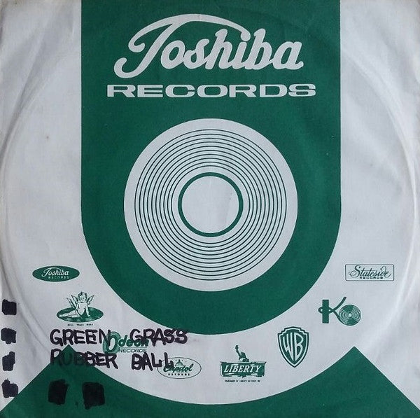 Green Grass / Rubber Ball