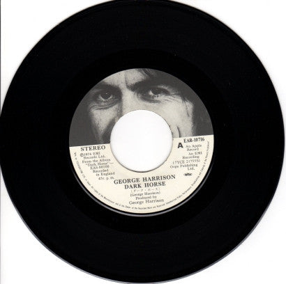 ダーク・ホース = Dark Horse