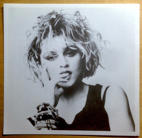 Love Don't Live Here Anymore = 愛は色あせて