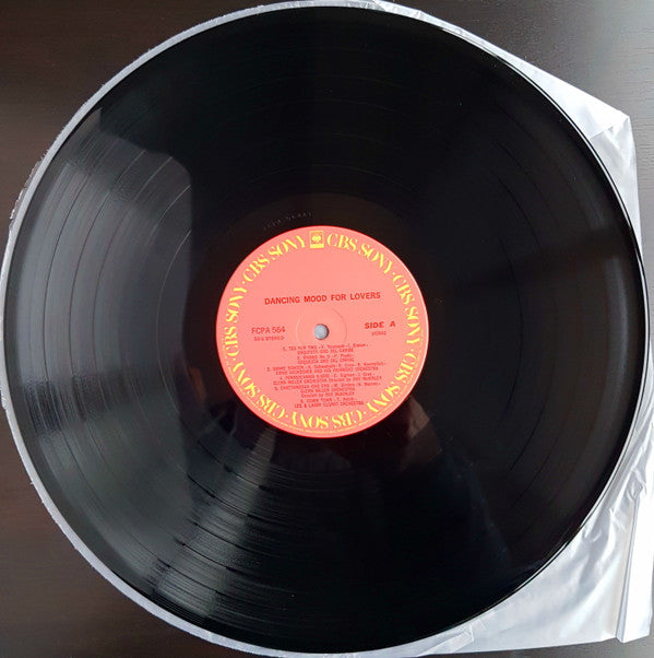 Dancing Mood For Lovers