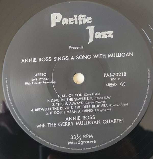 Sings A Song With Mulligan!