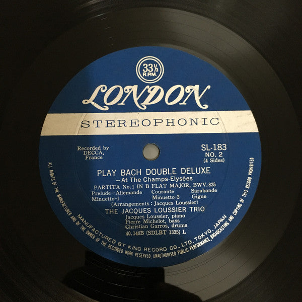 Play Bach Aux Champs-Élysées