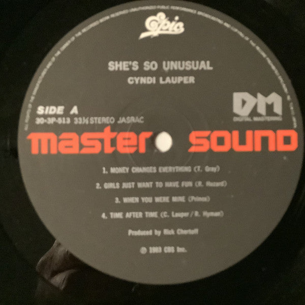 She's So Unusual = N.Y.ダンステリア