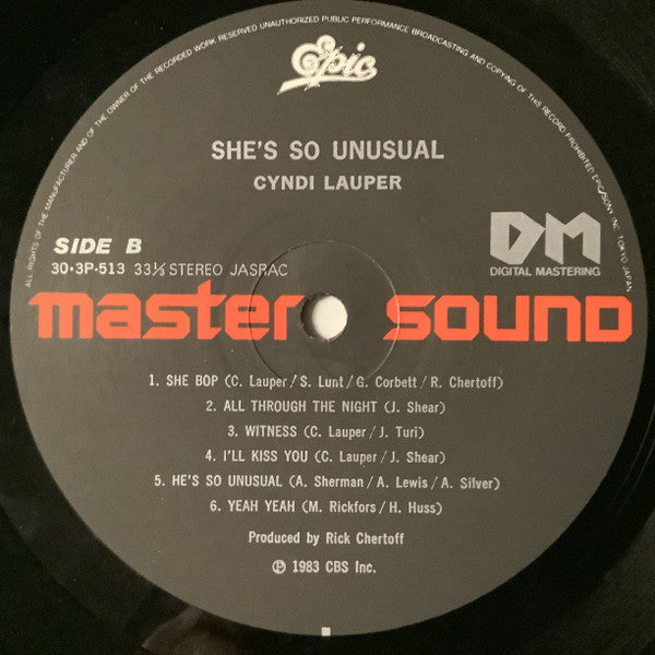 She's So Unusual = N.Y.ダンステリア