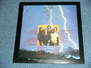 Strikes Twice = ストライクス・トワイス