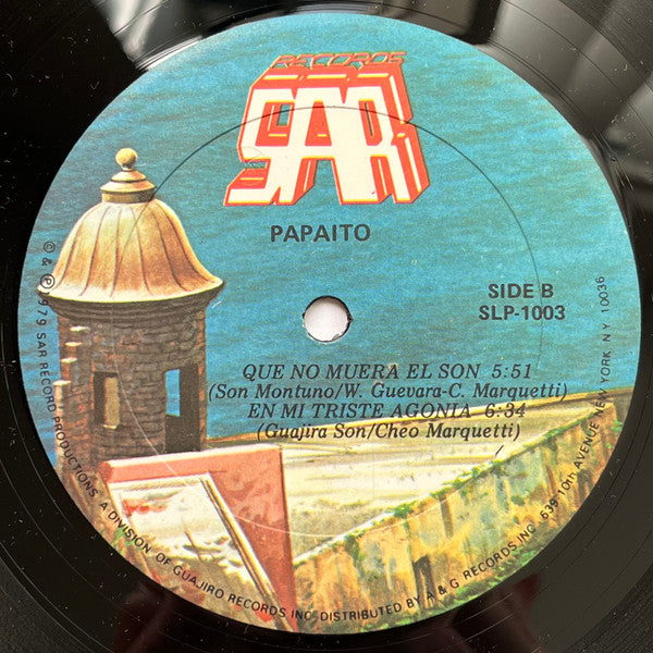 Roberto Torres Presenta A Su Amigo Papaito