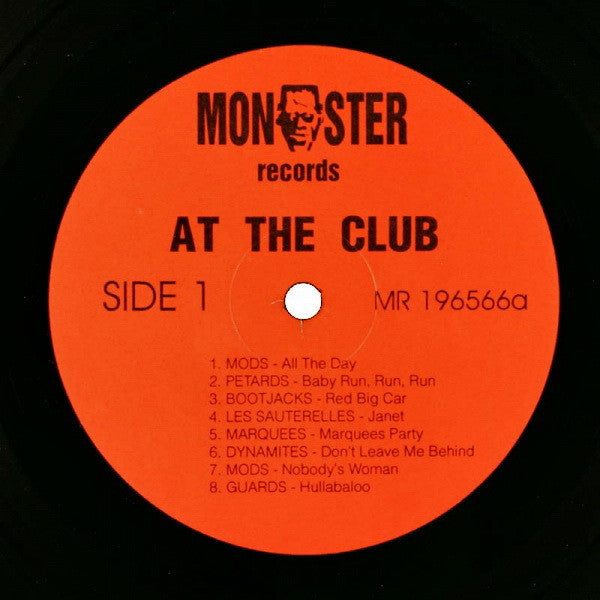 At The Club (16 Killer Beat - Punkers From Europe)