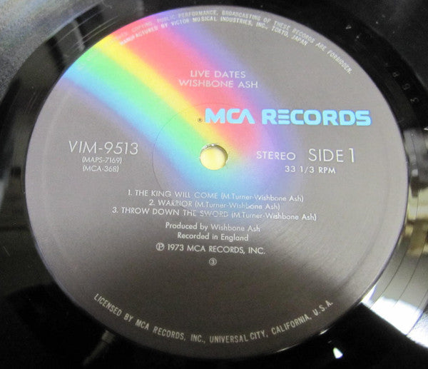 Live Dates = ライブ・デイト