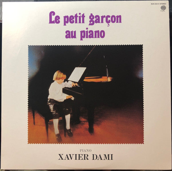Le Petit Garçon Au Piano